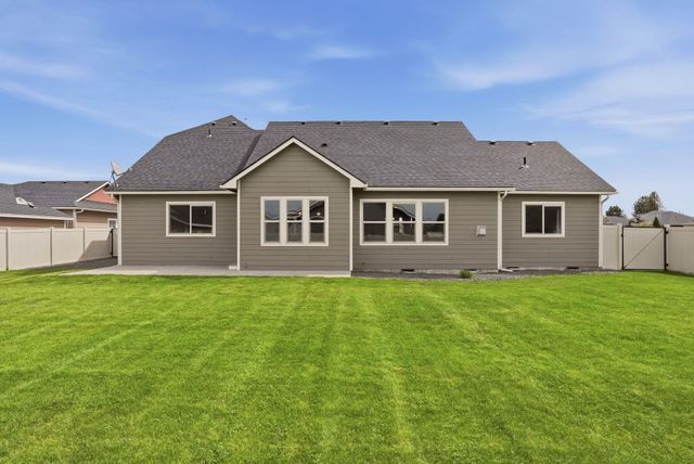 1207 N Augusta Ln, Deer Park, WA 99006