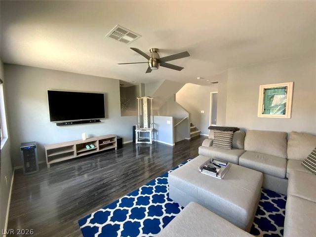 3916 Deluge Drive, Las Vegas, NV 89129