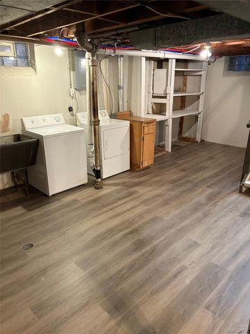 3014 N Vermont Avenue, Royal Oak, MI 48073