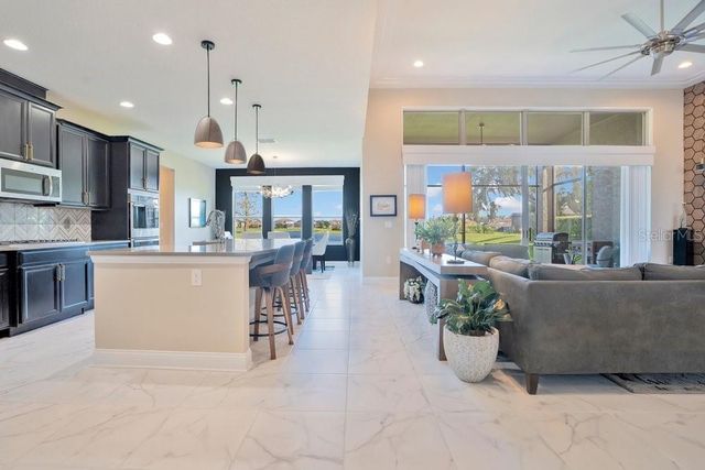 805 RIVIERA BELLA DRIVE, Debary, FL 32713