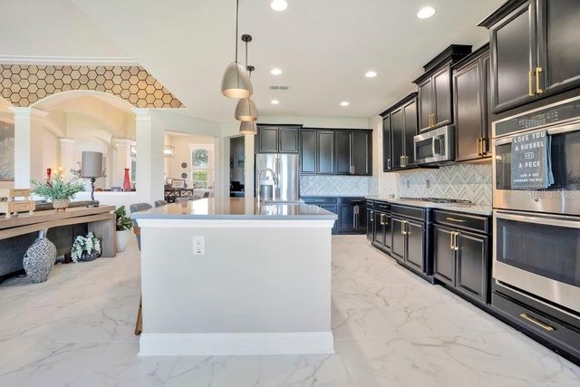 805 RIVIERA BELLA DRIVE, Debary, FL 32713