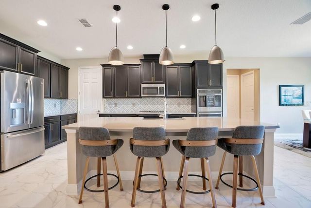 805 RIVIERA BELLA DRIVE, Debary, FL 32713