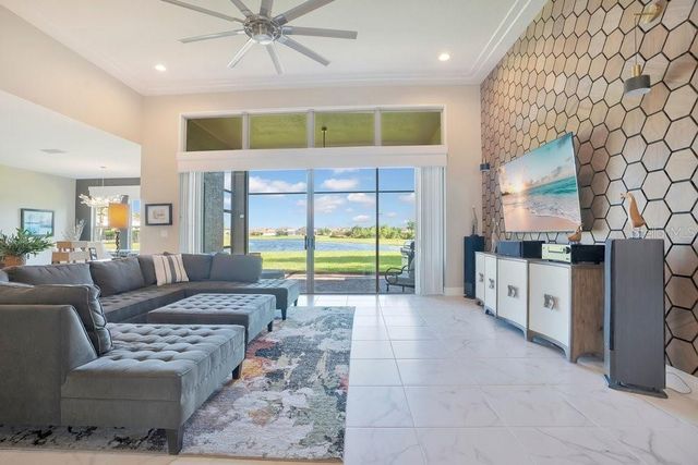 805 RIVIERA BELLA DRIVE, Debary, FL 32713