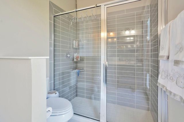 805 RIVIERA BELLA DRIVE, Debary, FL 32713