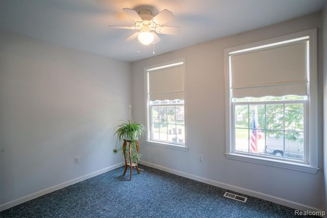 19031 Forrest Hill Drive, Woodhaven, MI 48183
