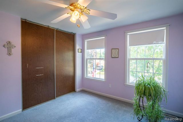 19031 Forrest Hill Drive, Woodhaven, MI 48183