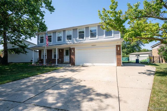 19031 Forrest Hill Drive, Woodhaven, MI 48183
