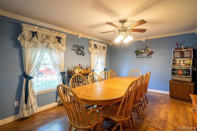 19031 Forrest Hill Drive, Woodhaven, MI 48183