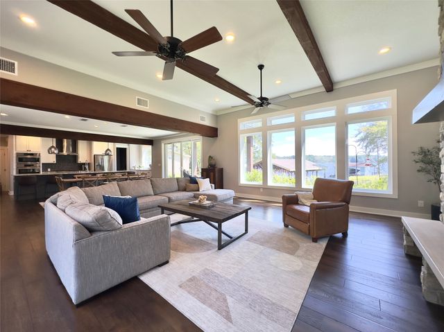 800 King Leonard Court, Scroggins, TX 75480