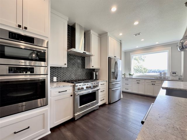 800 King Leonard Court, Scroggins, TX 75480