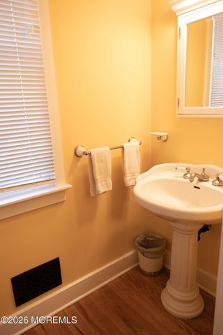 20 Brown Place, Red Bank, NJ 07701