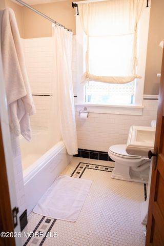 20 Brown Place, Red Bank, NJ 07701