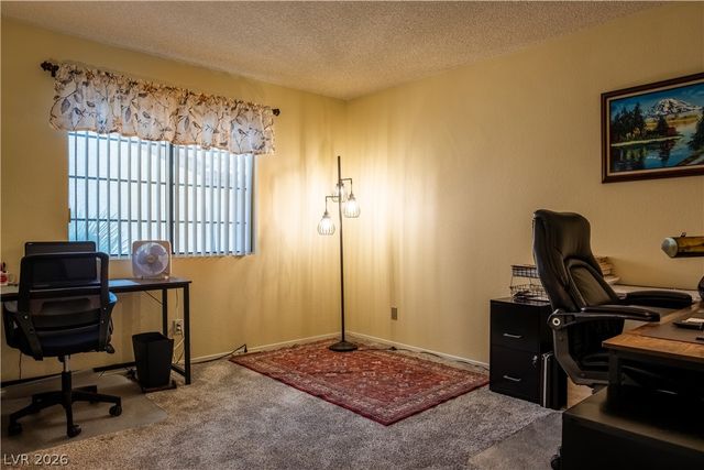 2820 South Swallow Point Circle, Las Vegas, NV 89117