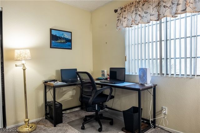 2820 South Swallow Point Circle, Las Vegas, NV 89117