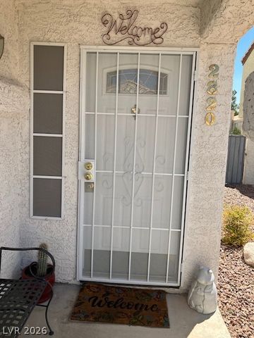 2820 South Swallow Point Circle, Las Vegas, NV 89117