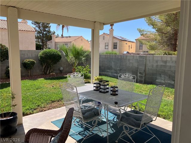 2820 South Swallow Point Circle, Las Vegas, NV 89117