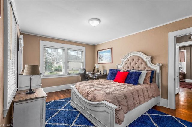 1916 Guilford College Road, Jamestown, NC 27282