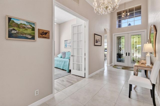 332 NW Stratford Lane, Port St. Lucie, FL 34983