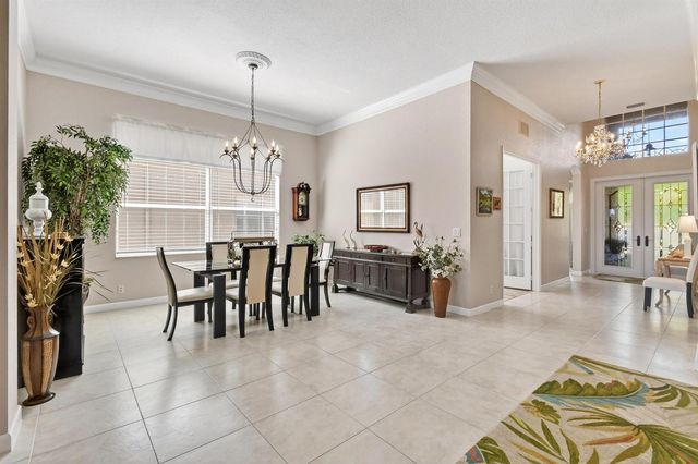 332 NW Stratford Lane, Port St. Lucie, FL 34983
