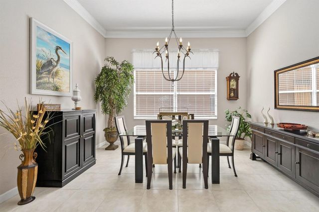 332 NW Stratford Lane, Port St. Lucie, FL 34983