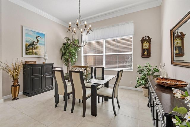332 NW Stratford Lane, Port St. Lucie, FL 34983