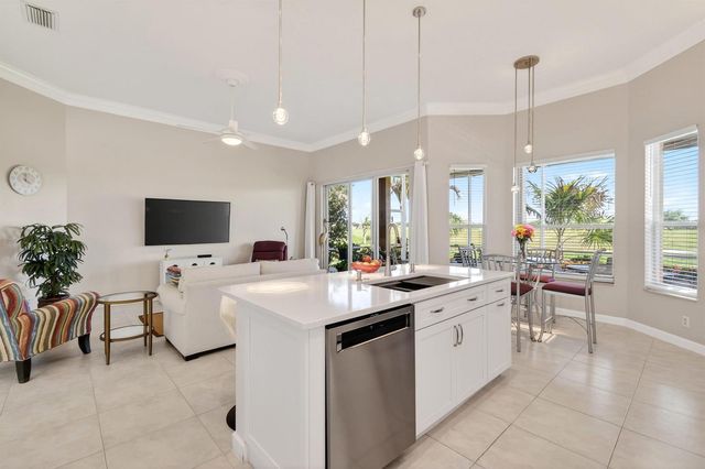 332 NW Stratford Lane, Port St. Lucie, FL 34983