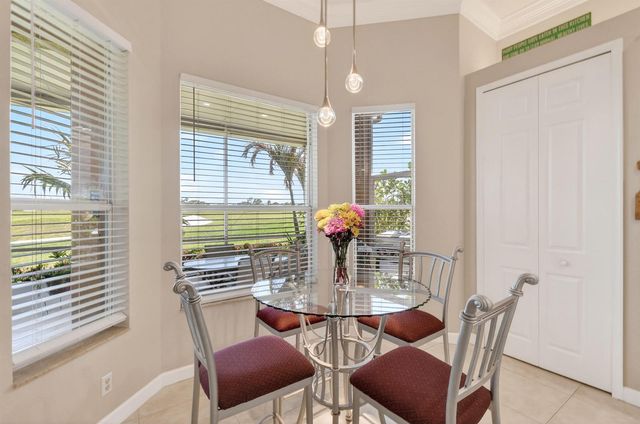 332 NW Stratford Lane, Port St. Lucie, FL 34983