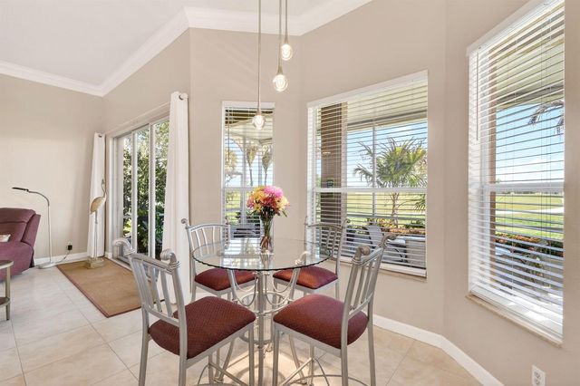 332 NW Stratford Lane, Port St. Lucie, FL 34983