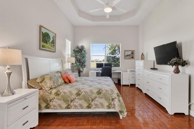 332 NW Stratford Lane, Port St. Lucie, FL 34983