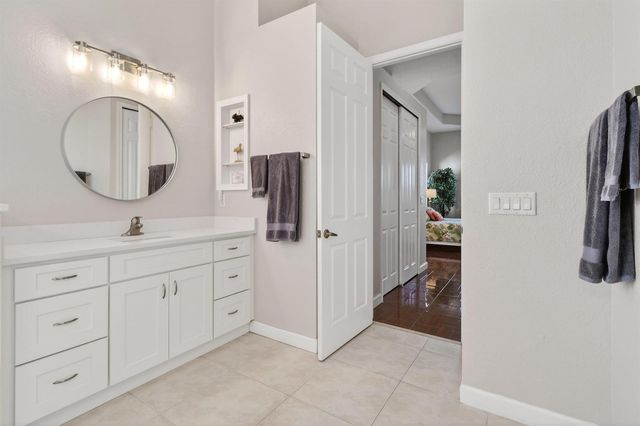332 NW Stratford Lane, Port St. Lucie, FL 34983