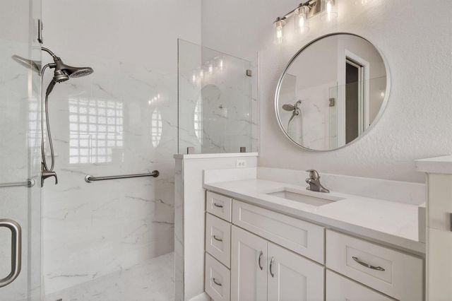 332 NW Stratford Lane, Port St. Lucie, FL 34983