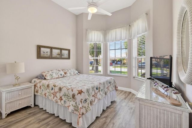 332 NW Stratford Lane, Port St. Lucie, FL 34983