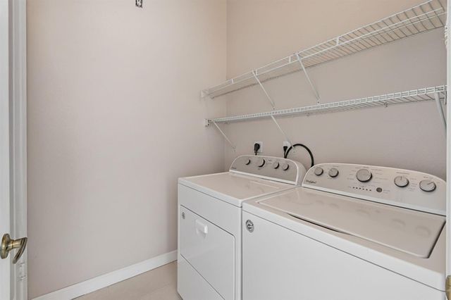 332 NW Stratford Lane, Port St. Lucie, FL 34983