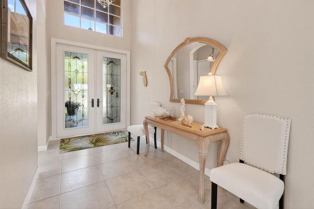 332 NW Stratford Lane, Port St. Lucie, FL 34983