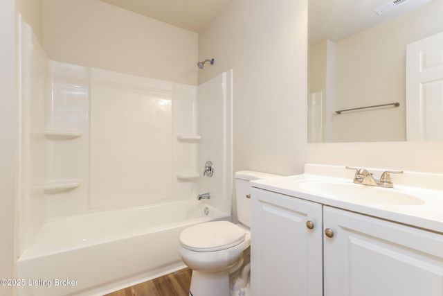 131 Shawnee Dr, Shepherdsville, KY 40165