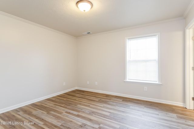 131 Shawnee Dr, Shepherdsville, KY 40165