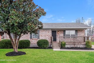 131 Shawnee Dr, Shepherdsville, KY 40165