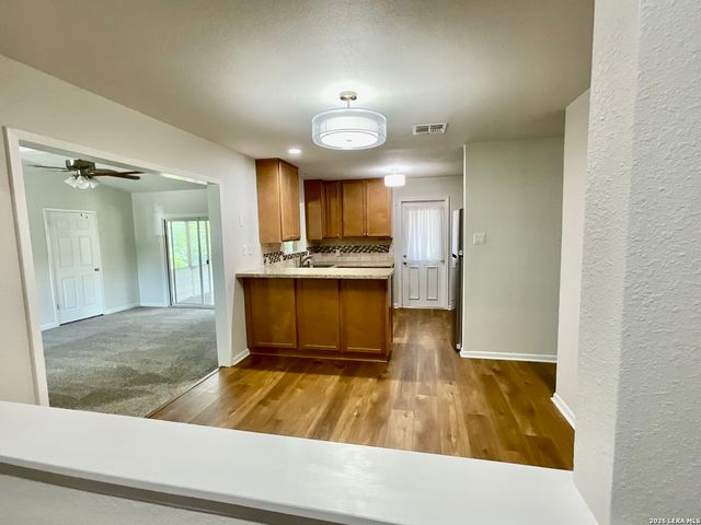 107 SHROPSHIRE DR, San Antonio, TX 78217