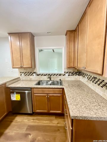 107 SHROPSHIRE DR, San Antonio, TX 78217