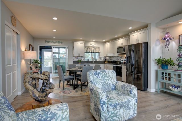 1436 Sand Pebble Avenue SW, Ocean Shores, WA 98569