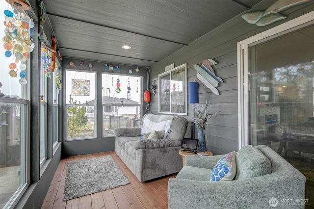 1436 Sand Pebble Avenue SW, Ocean Shores, WA 98569