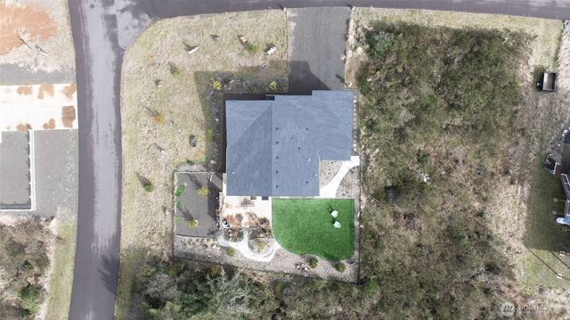 1436 Sand Pebble Avenue SW, Ocean Shores, WA 98569