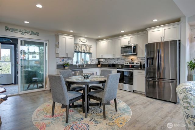 1436 Sand Pebble Avenue SW, Ocean Shores, WA 98569