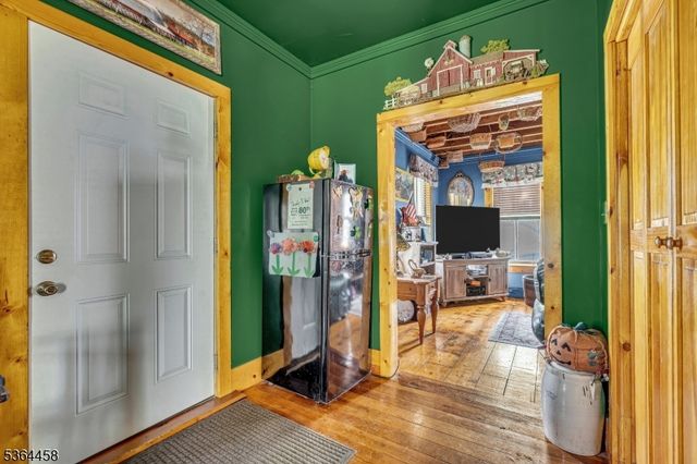 135 Main St, Hampton Boro, NJ 08827