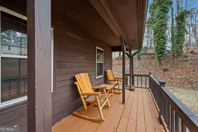 426 Riverlake Court, Woodstock, GA 30188