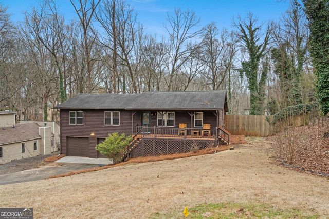 426 Riverlake Court, Woodstock, GA 30188