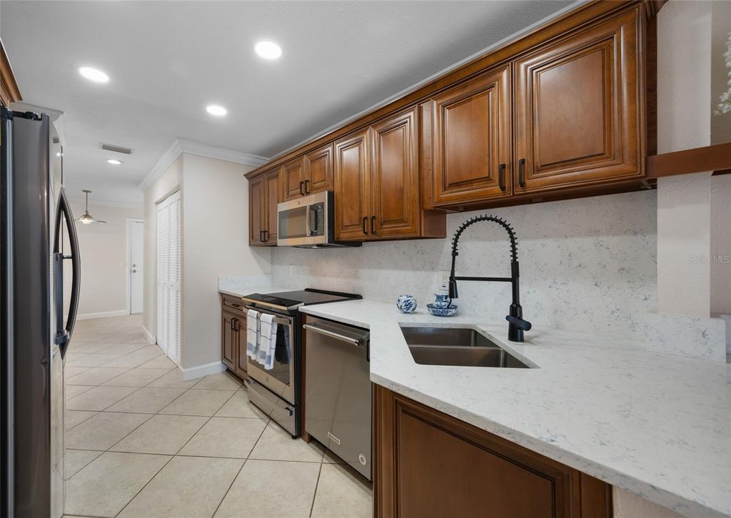 Image 12 of property listing at 10416 SAINT TROPEZ PLACE, Tampa, FL 33615