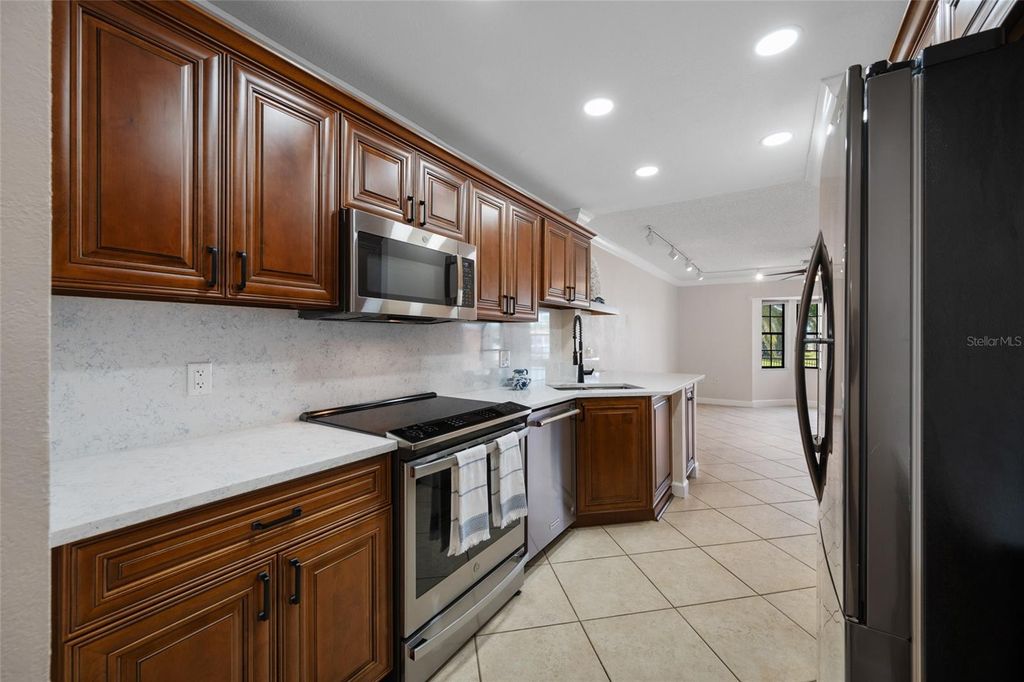 Image 13 of property listing at 10416 SAINT TROPEZ PLACE, Tampa, FL 33615