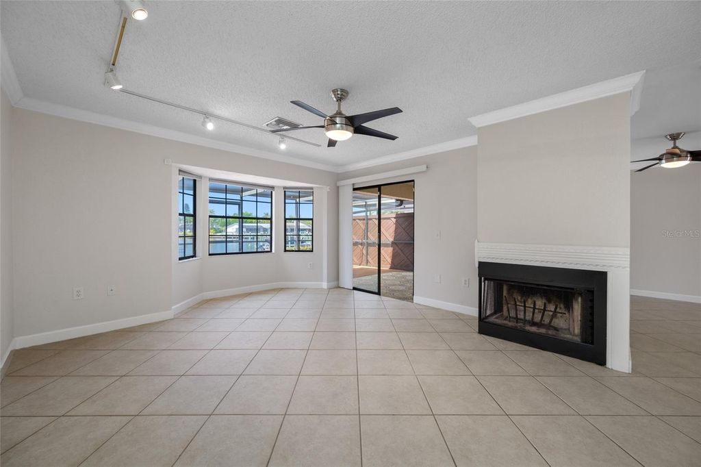 Image 20 of property listing at 10416 SAINT TROPEZ PLACE, Tampa, FL 33615