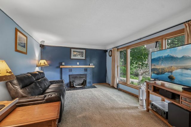 304 17th Avenue N, South Saint Paul, MN 55075